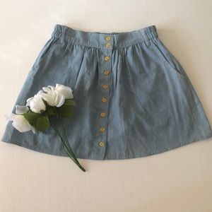 NEVER WORN Blue Breezy Buttoned Down Skirt